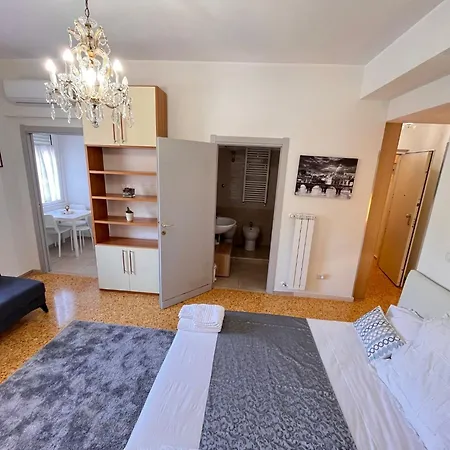 Little Vatican House Rom