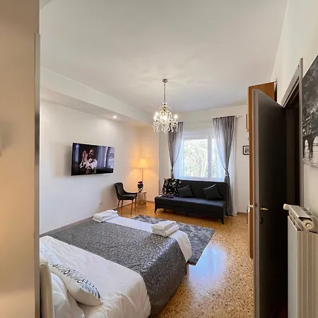 Little Vatican House Apartment *