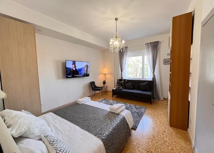 Apartment Little Vatican House *